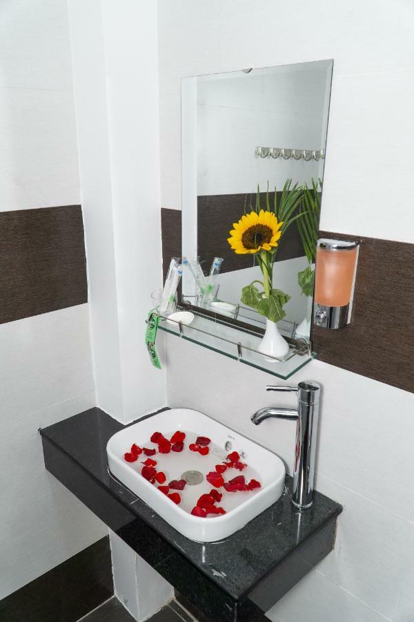 Golden Soulmate Homestay Хойан Экстерьер фото