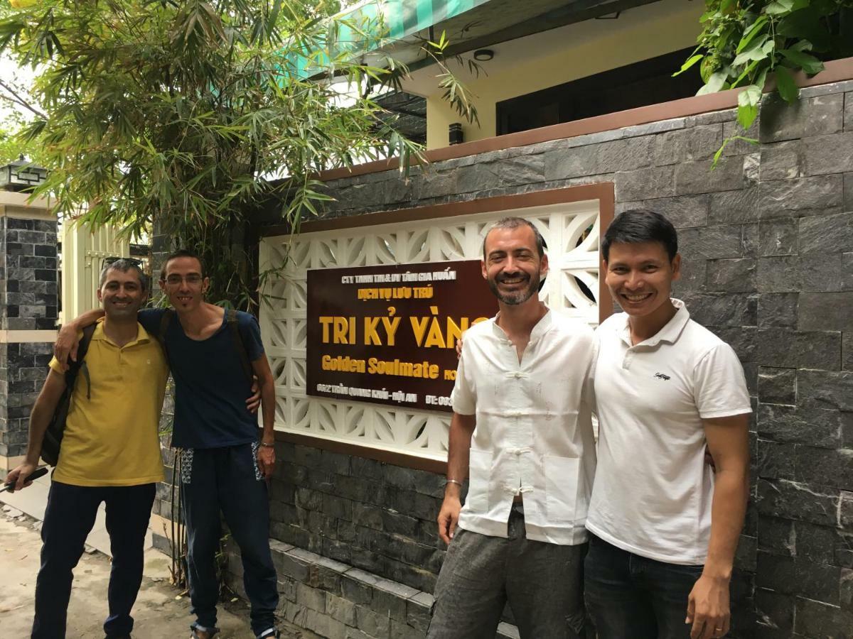 Golden Soulmate Homestay Хойан Экстерьер фото